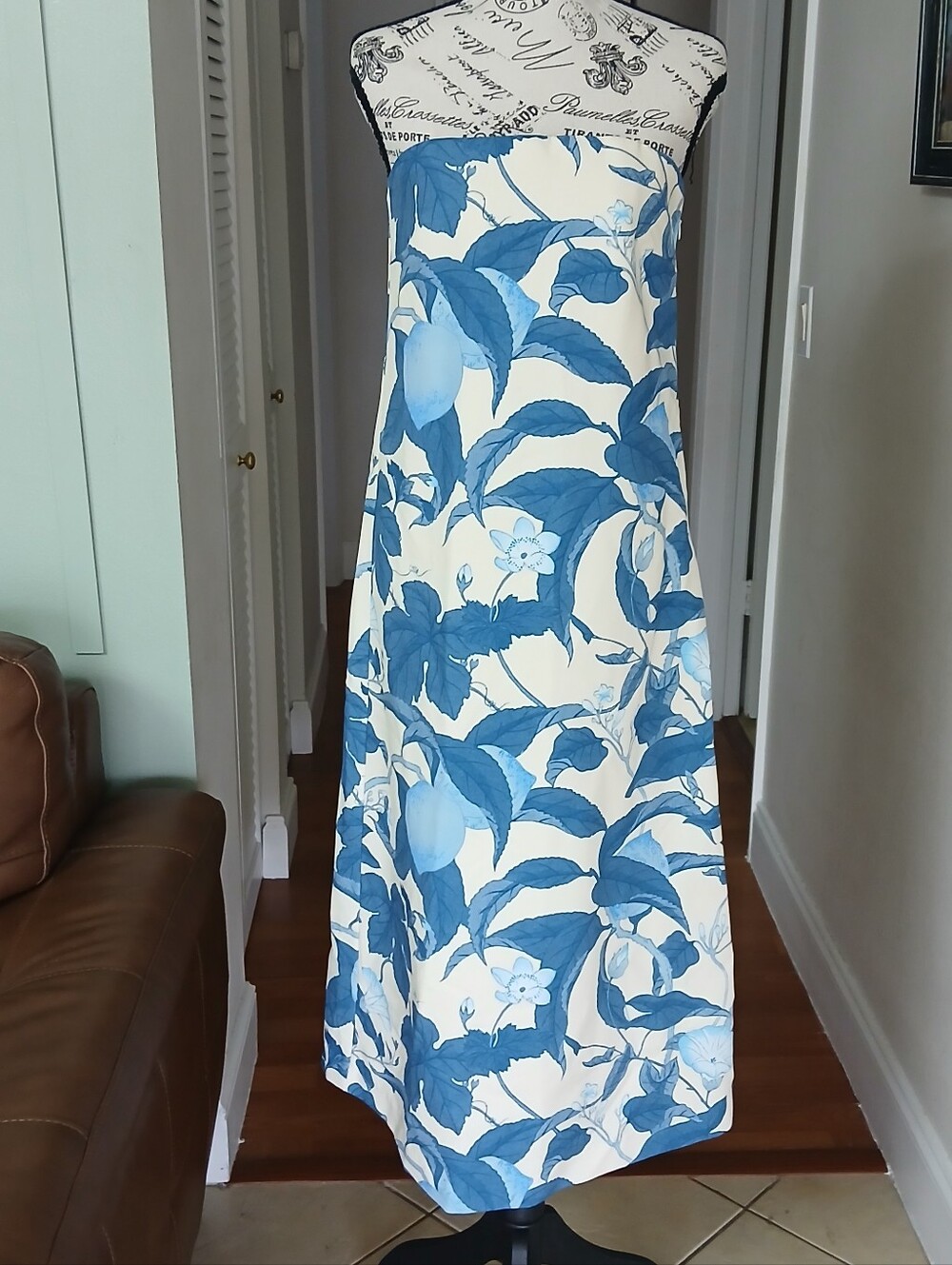 TUCKERNUCK Bonnie Blossom Floral Crepe Marin Dress - Picture 4 of 11
